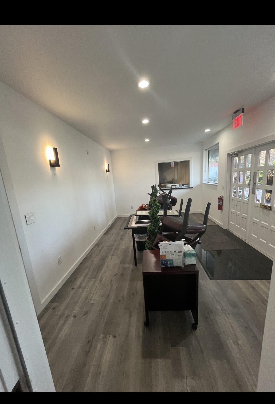 Small commercial office interior before painting by HPC Florida